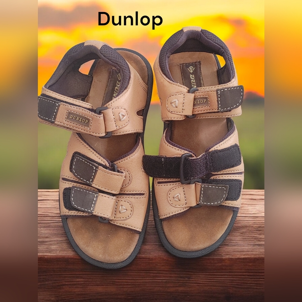 Dunlop velcro leather sandals is size 7